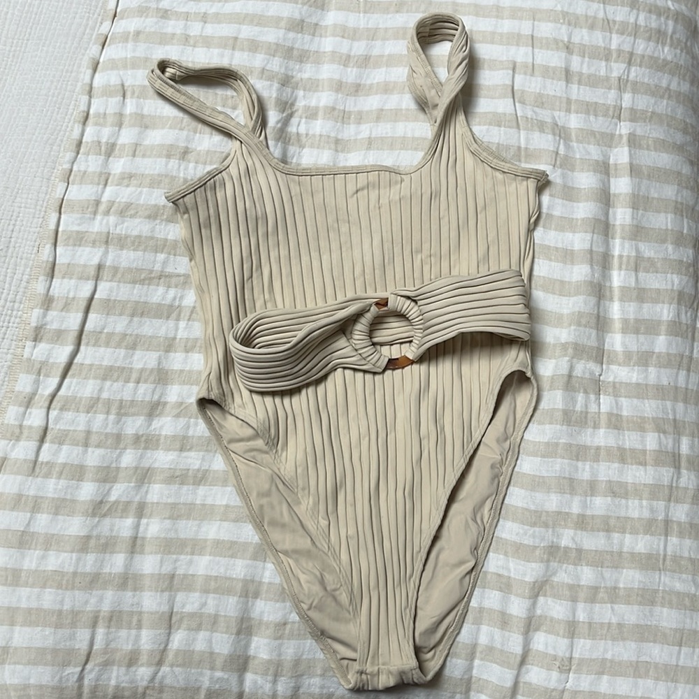 Montce one-piece with belt size L